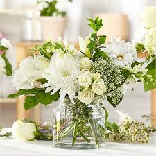 Classic Ivory – A Florist Original